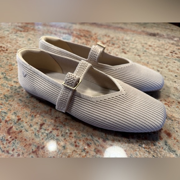 Vivaia Shoes - Vivaia Mary Jane Buckle Mesh Light Brown Ballet Flats Women’s Size 38 NEW No Box